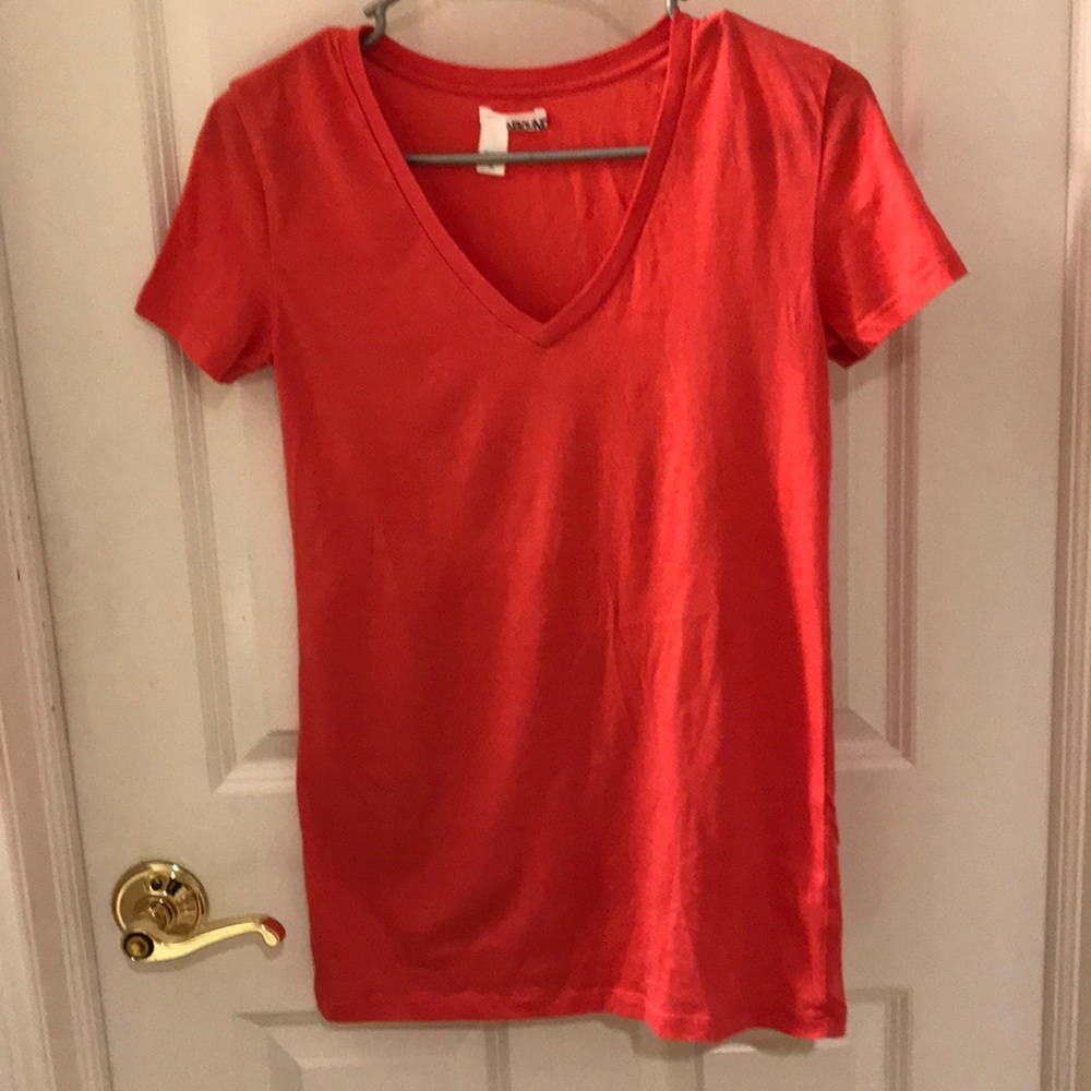 HOT PINK V NECK
